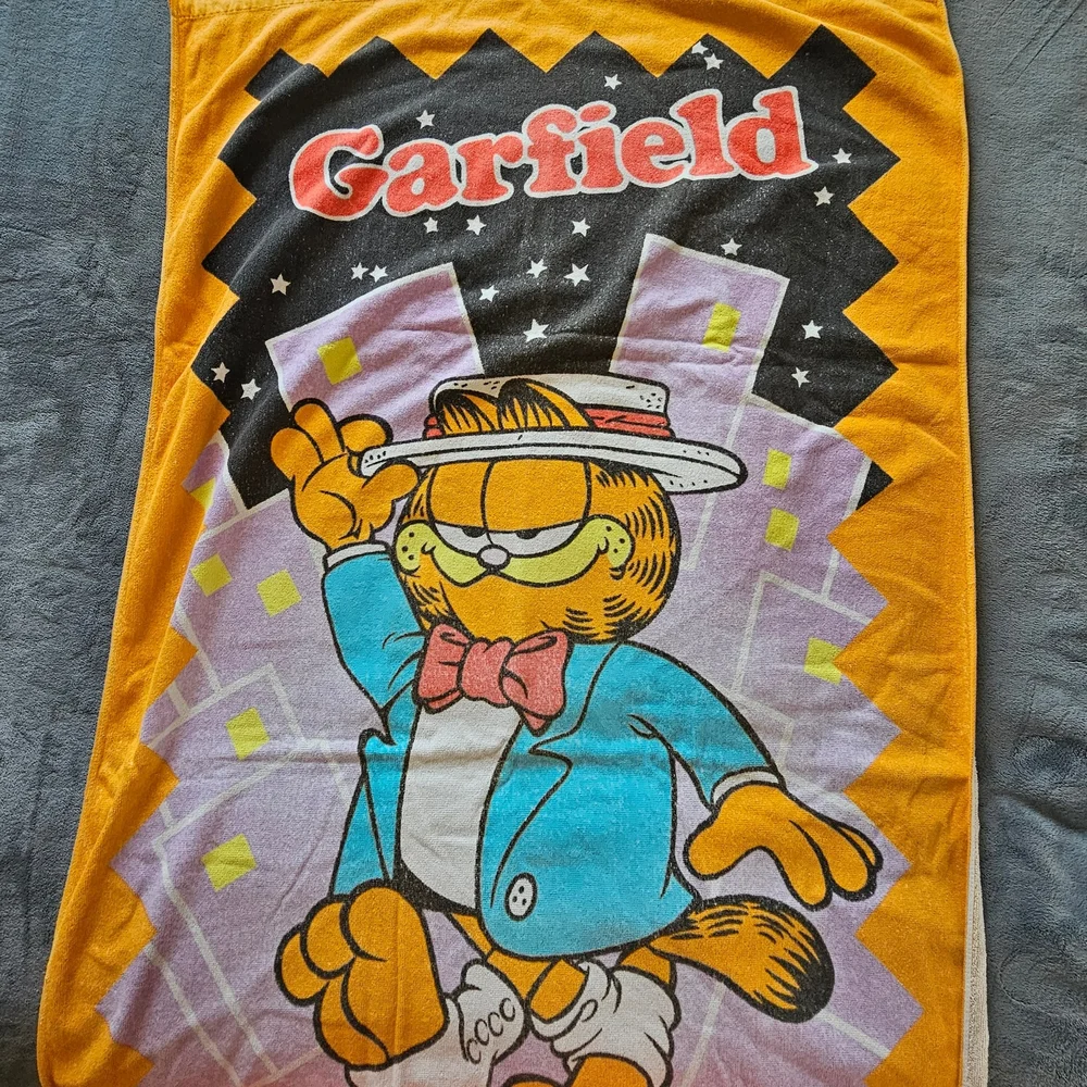 Garfield Steppin' Out Beach Towel
